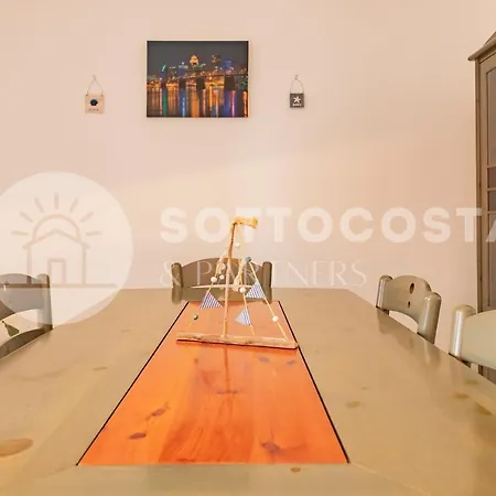 Paradise Flat - * San Foca